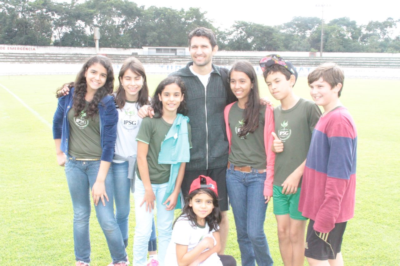 Atividade esportiva no campo